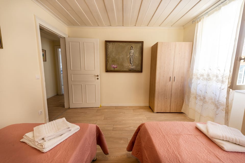 Apartment, 2 Bedrooms | Iron/ironing board, free WiFi, bed sheets