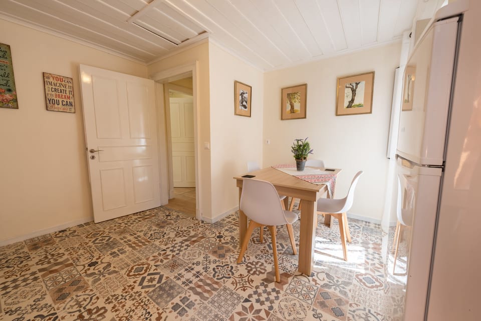 Apartment, 2 Bedrooms | In-room dining