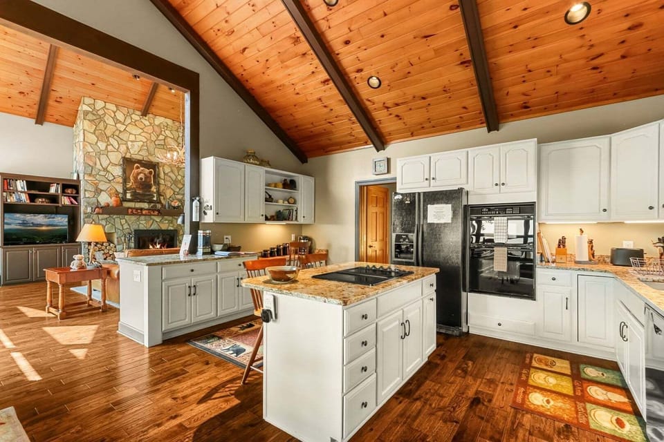 Fully Stocked and Spacious Kitchen