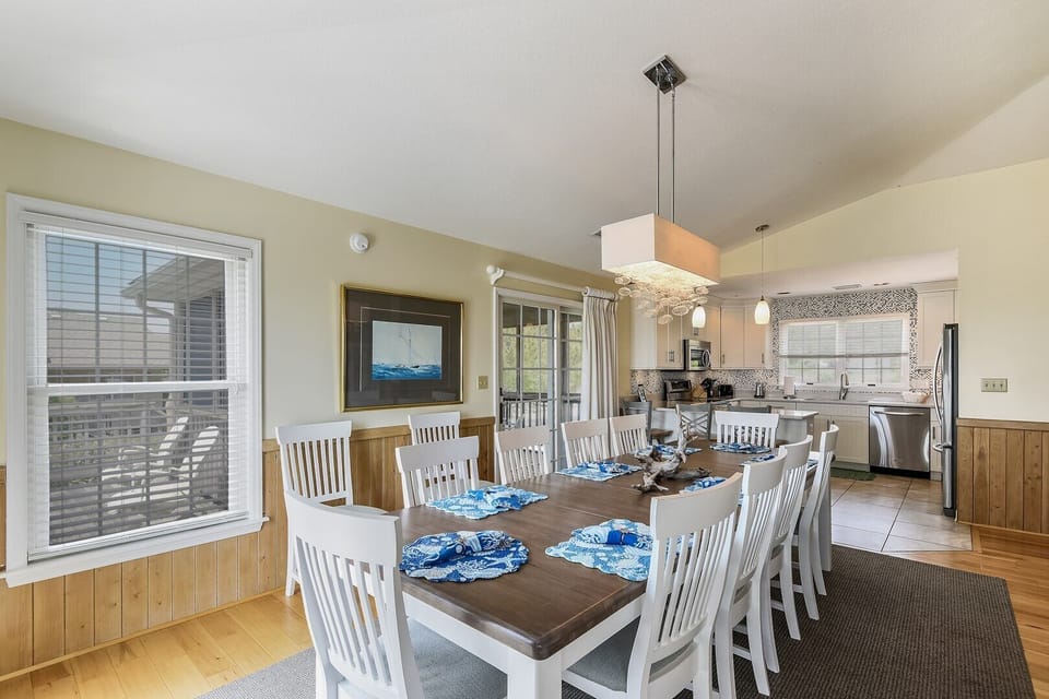  English Dinning Area 