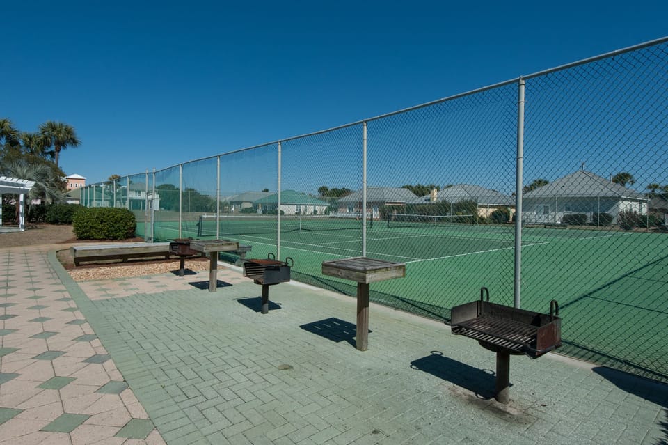 Grilling area near the tennis courts.