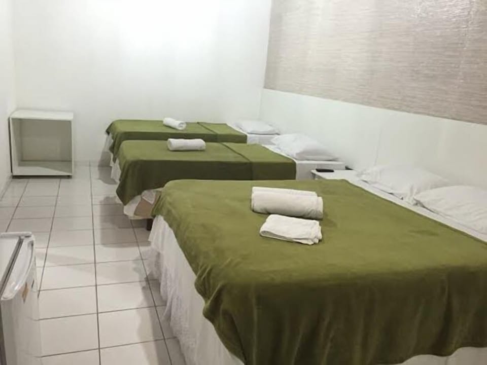 Minibar, iron/ironing board, free WiFi, bed sheets