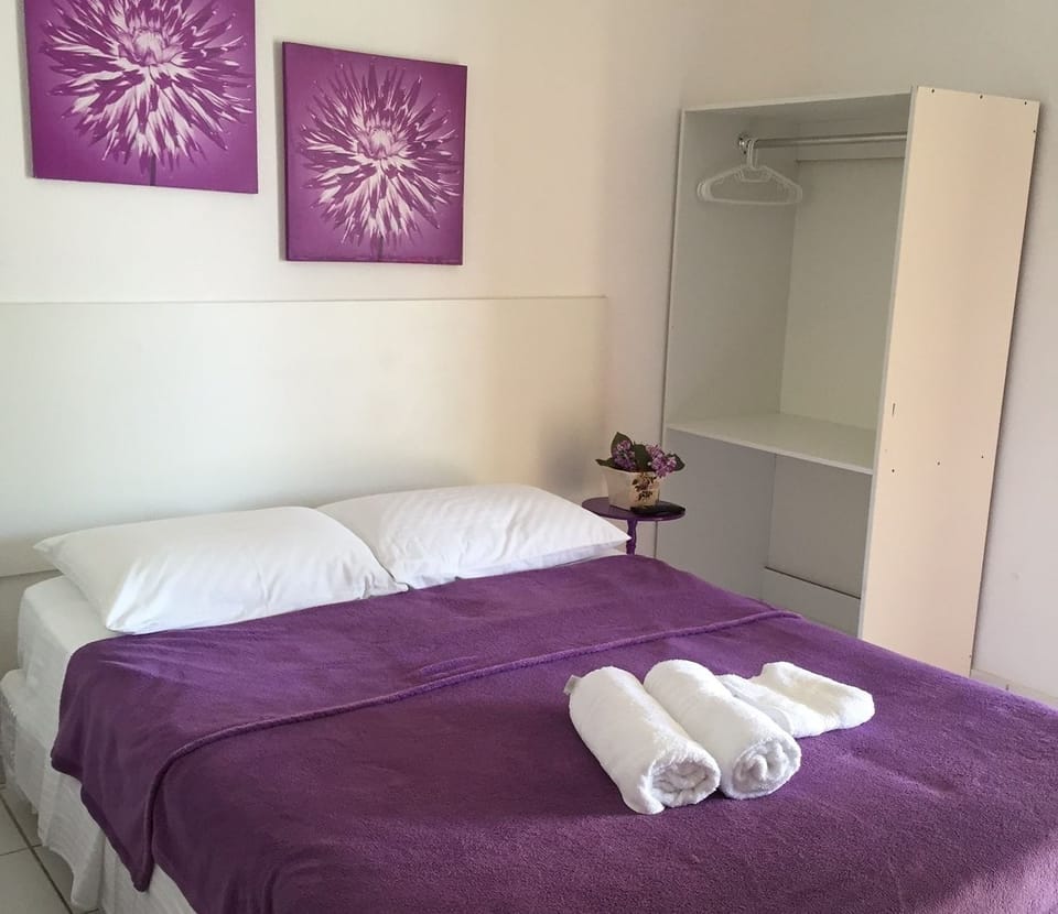 Minibar, iron/ironing board, free WiFi, bed sheets