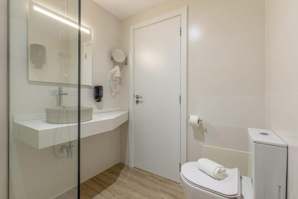 Bathroom | Free toiletries