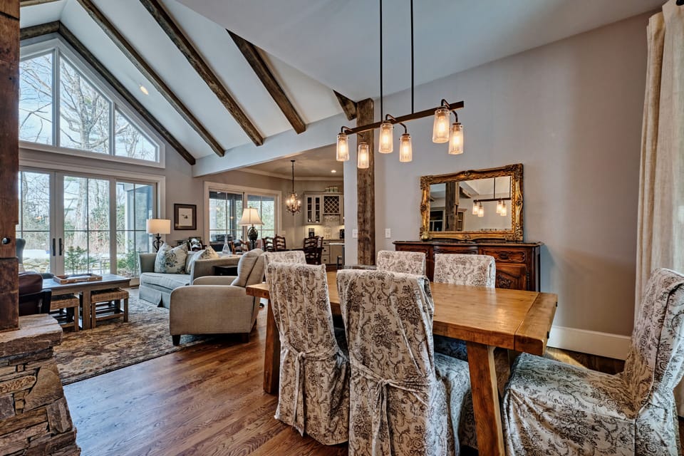 Dining/Entry