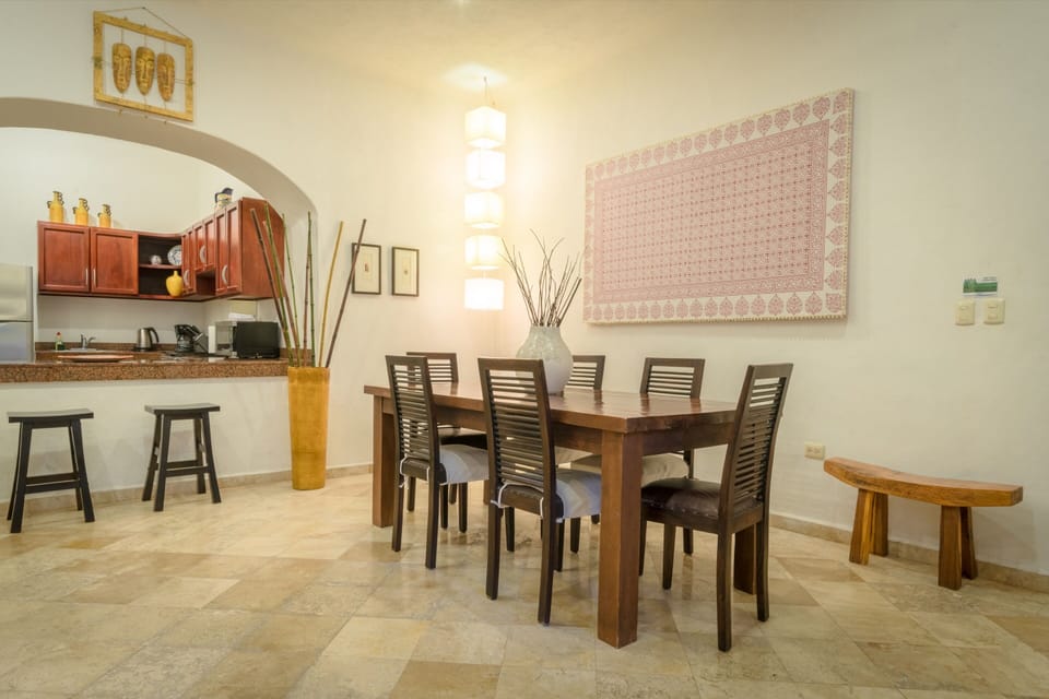 Family Apartment, Multiple Beds | Dining room