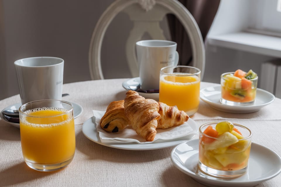 Daily continental breakfast for a fee
