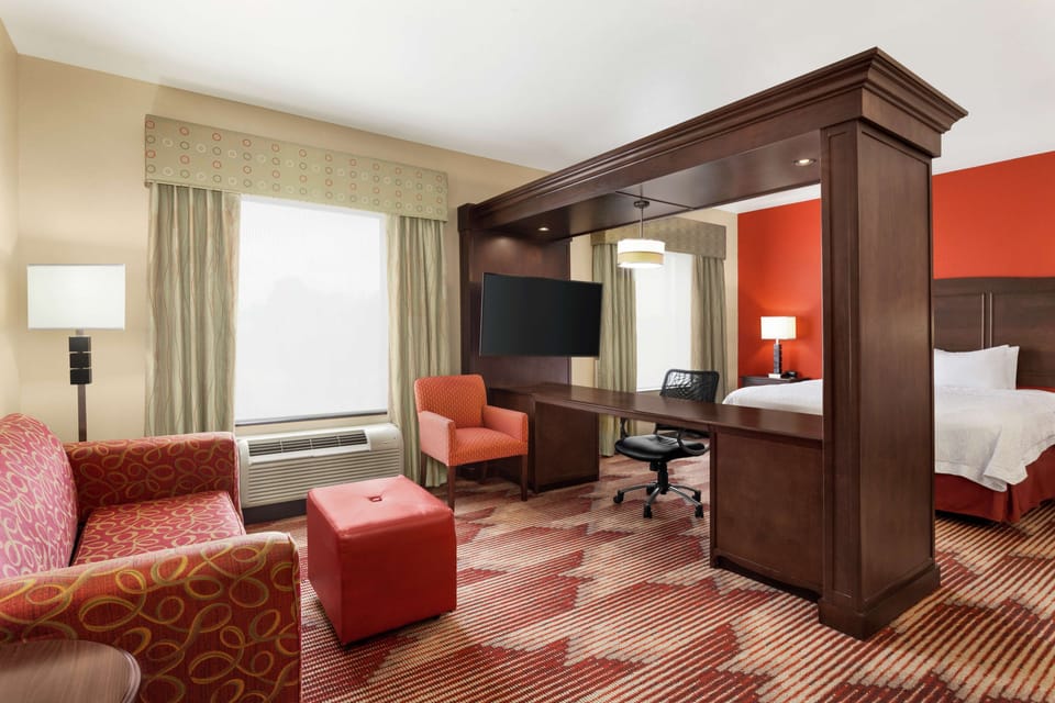 King studio suite | In-room safe, iron/ironing board, cribs (free), WiFi (free)