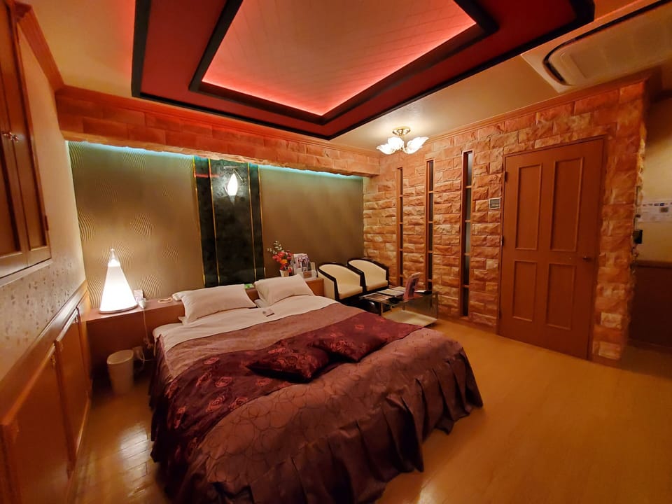 Double Room, Smoking (A) | 1 bedroom, premium bedding, down comforters, individually decorated