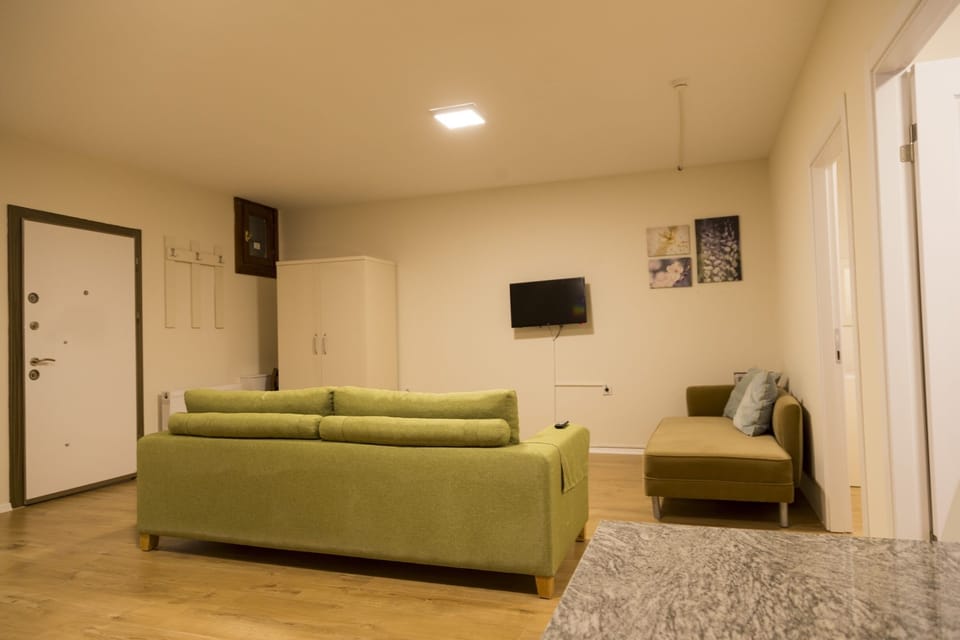 Studio | Pillowtop beds, desk, laptop workspace, soundproofing