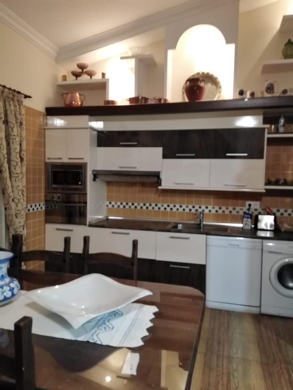 Apartment, 3 Bedrooms | Private kitchen | Shared fridge, shared microwave