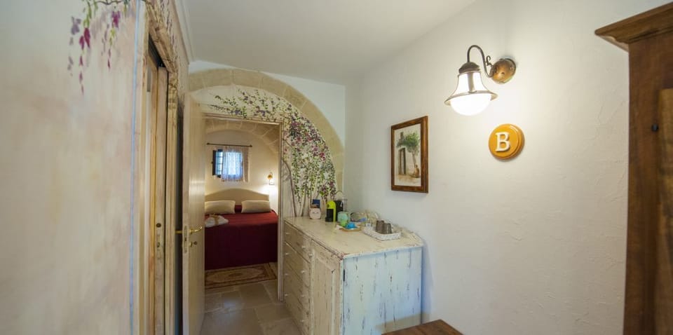 Double Room | Minibar, in-room safe, desk, iron/ironing board