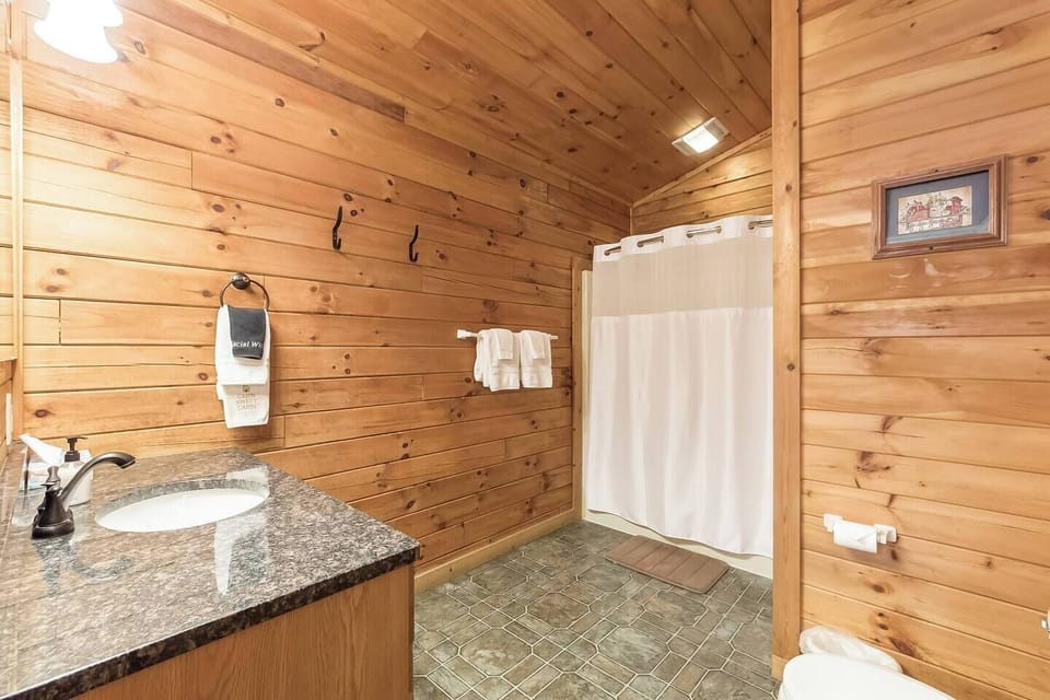 Large full sized bathroom