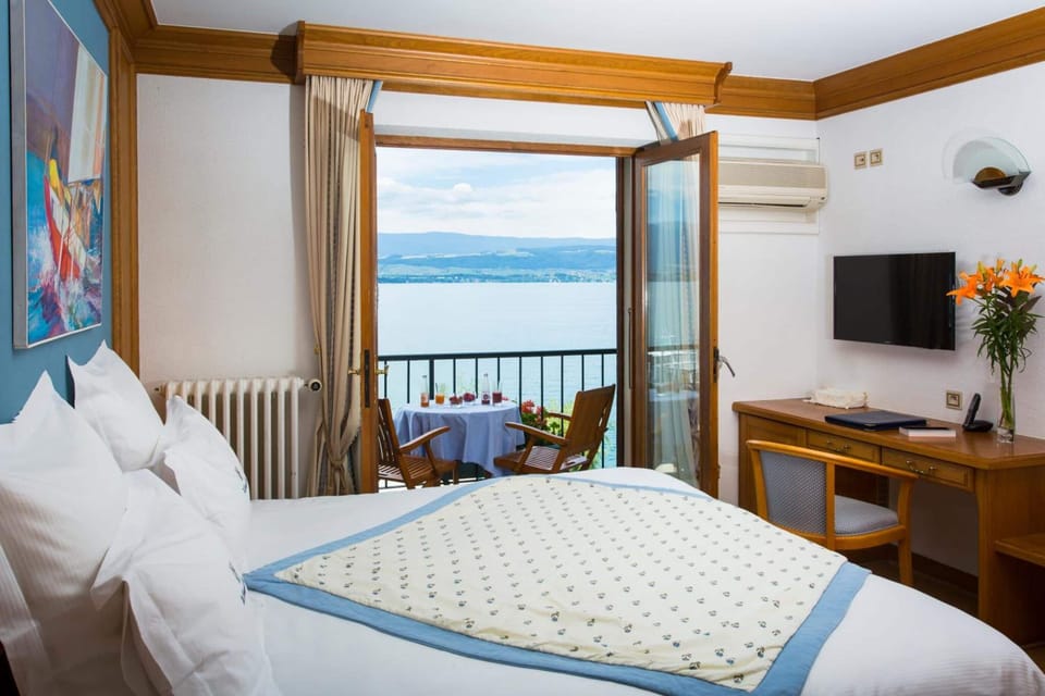 Minibar, in-room safe, individually decorated, individually furnished