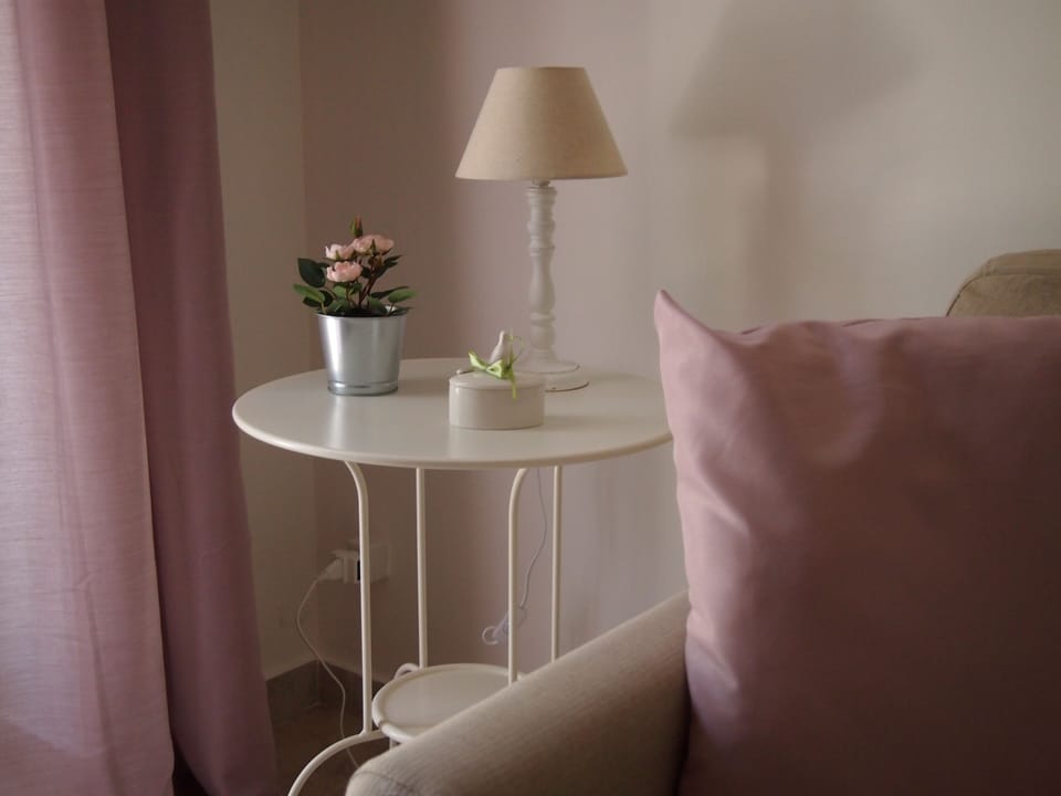 Family Quadruple Room, Ensuite | 1 bedroom, in-room safe, cribs (free), WiFi (free)