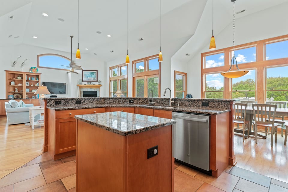 Kitchen Island - Top Level