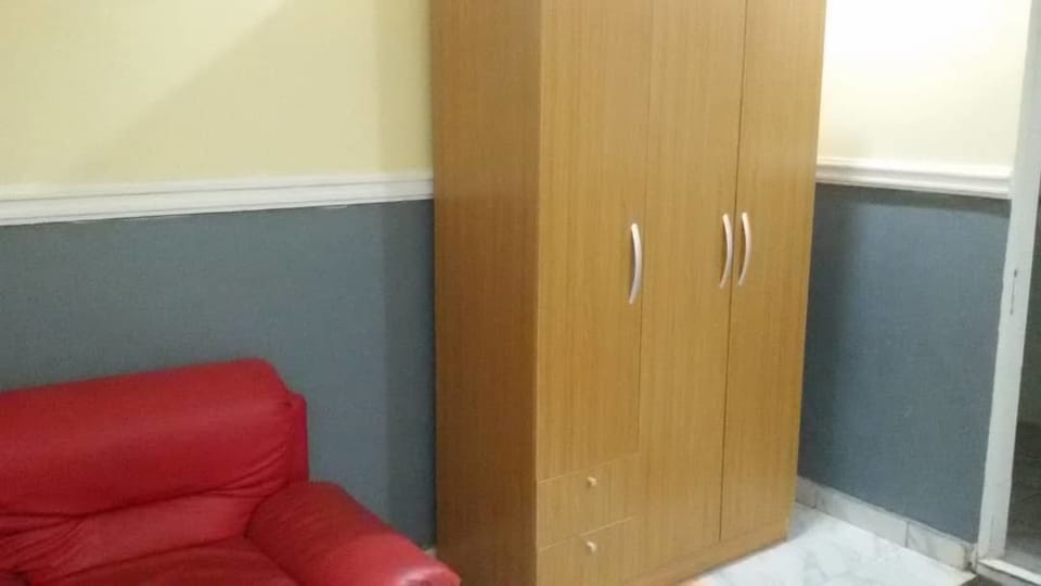 Standard Room | Desk, bed sheets