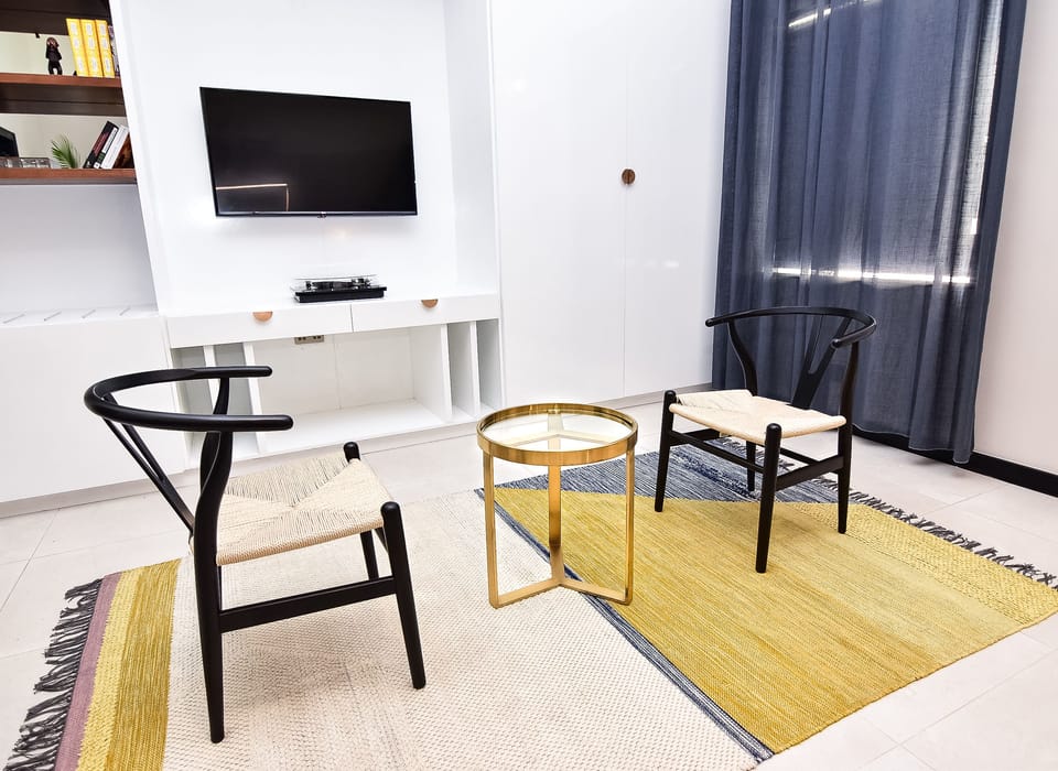 Deluxe Studio | Television