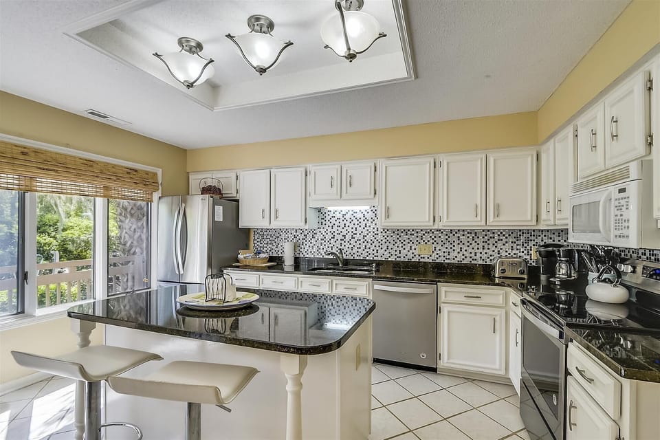 Main Level-Kitchen