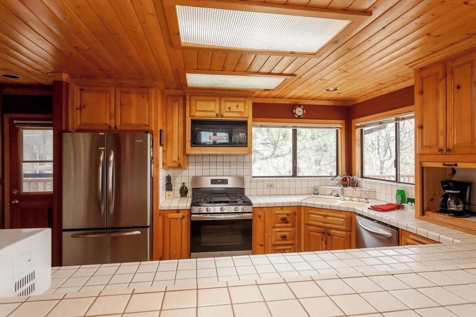 Kitchen fully equipped for the cook in the family.