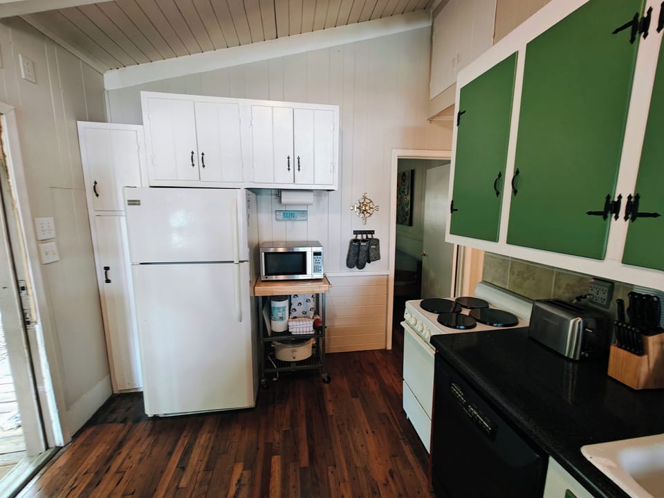 Kitchen with everything you need to serve up a great meal. 
