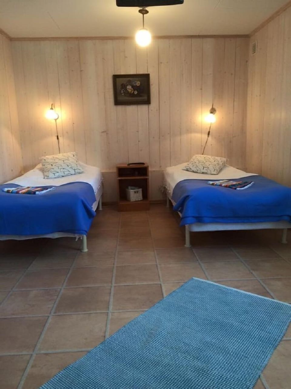 Twin Room, Ground Floor | Individually decorated, individually furnished, desk, rollaway beds