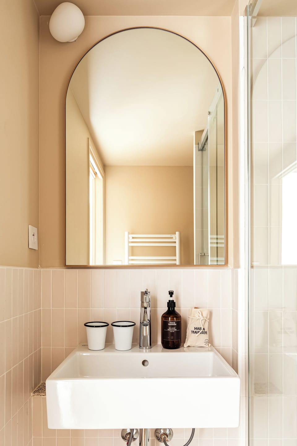 Standard Double Room | Bathroom | Shower, hair dryer, towels