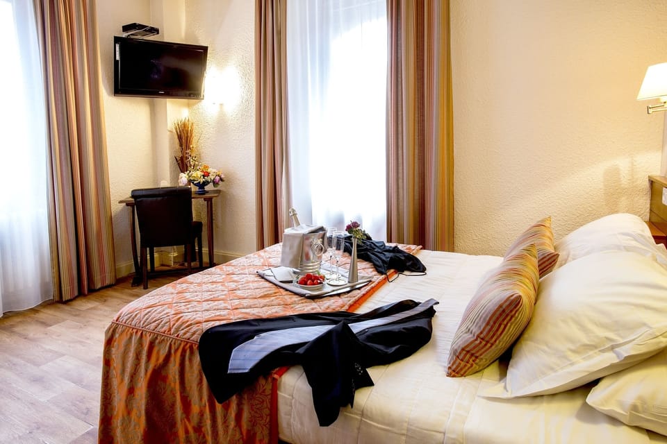 Standard Double Room | Soundproofing, free WiFi, bed sheets