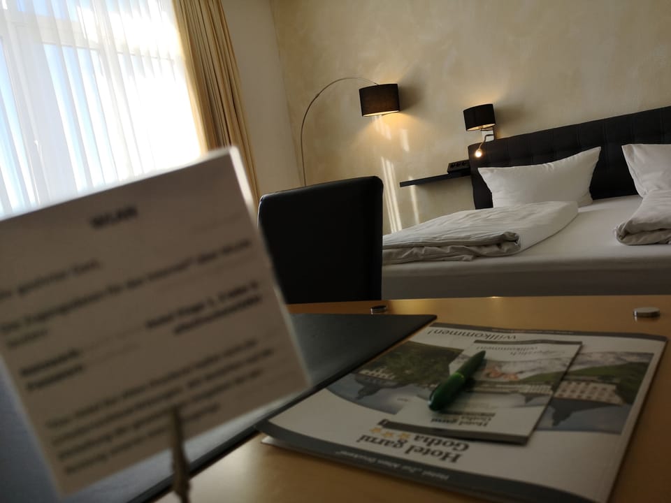 Double Room | In-room safe, desk, laptop workspace, free WiFi