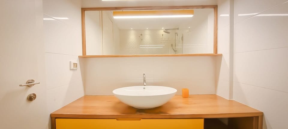 Design Apt Parking Included 2BDR TL30 Apartment in Tel Aviv-Yafo