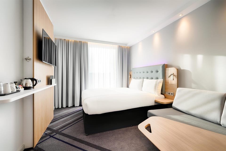 Standard Double Room | Soundproofing, WiFi (free), bed sheets