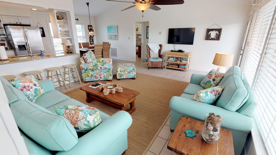Living room with Gulf view and Queen sleeper sofa