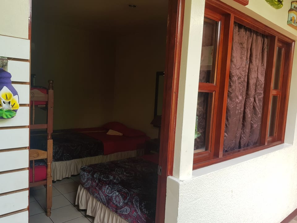 Family Room | Desk, iron/ironing board (on request), WiFi (free)