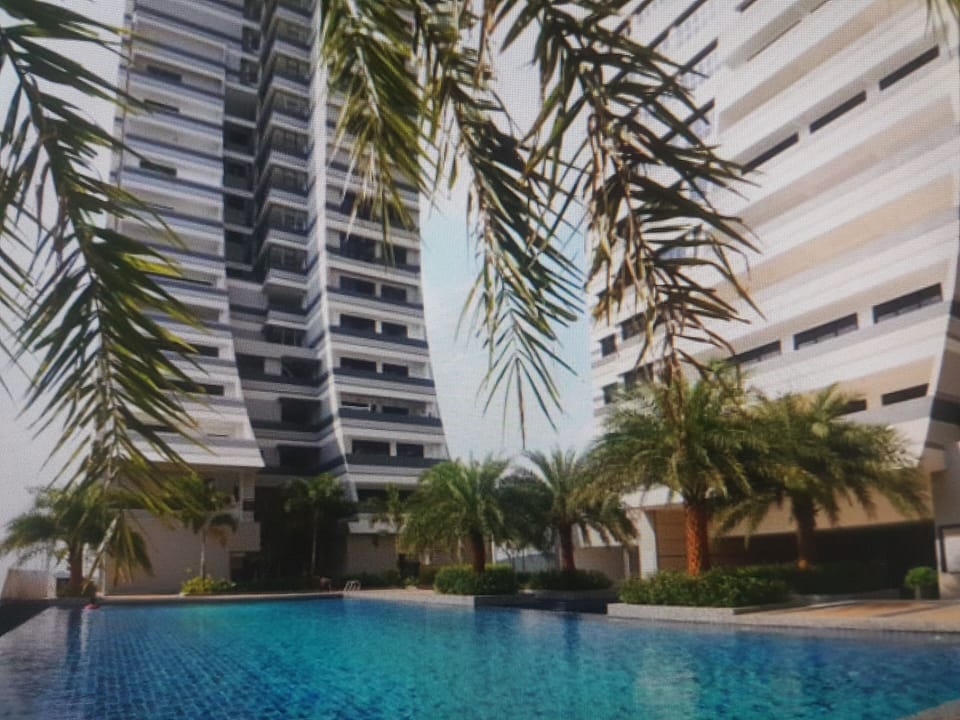 outdoor swimming pool