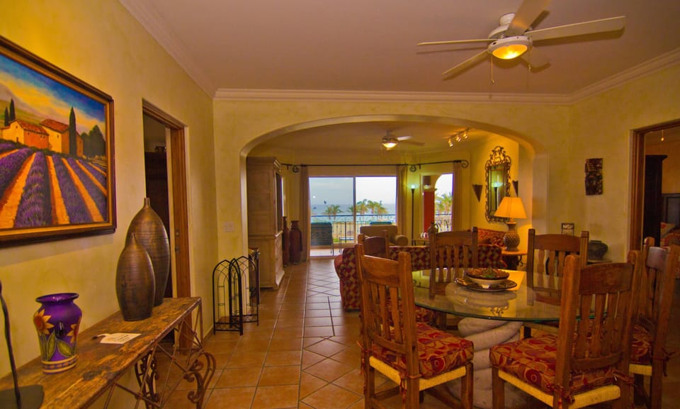 Condo, 3 Bedrooms | In-room dining