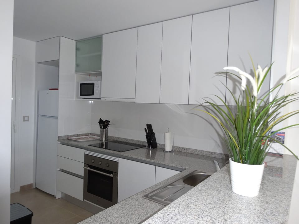 Zapholiday  –  3056  - appartement Terrazas de Campoamor , Costa Blanca  –   kitchen