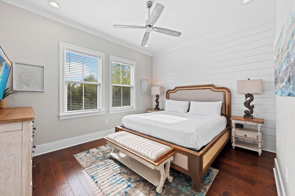 Second Floor King Bedroom - Shared Balcony Access - En-suite Bathroom