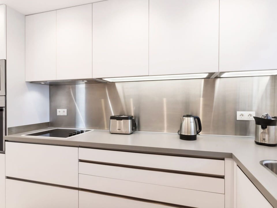 Countertop, Room, Kitchen, Property, Furniture, Cabinetry, Interior Design, Material Property, Tile, Floor