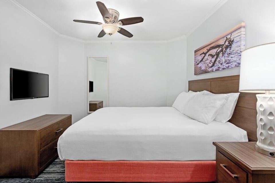 Two Bedroom Boulevard