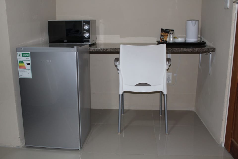 Comfort Room | Minibar, desk, laptop workspace, WiFi (free)