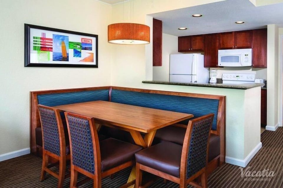 2 Bedroom Deluxe Ocean View