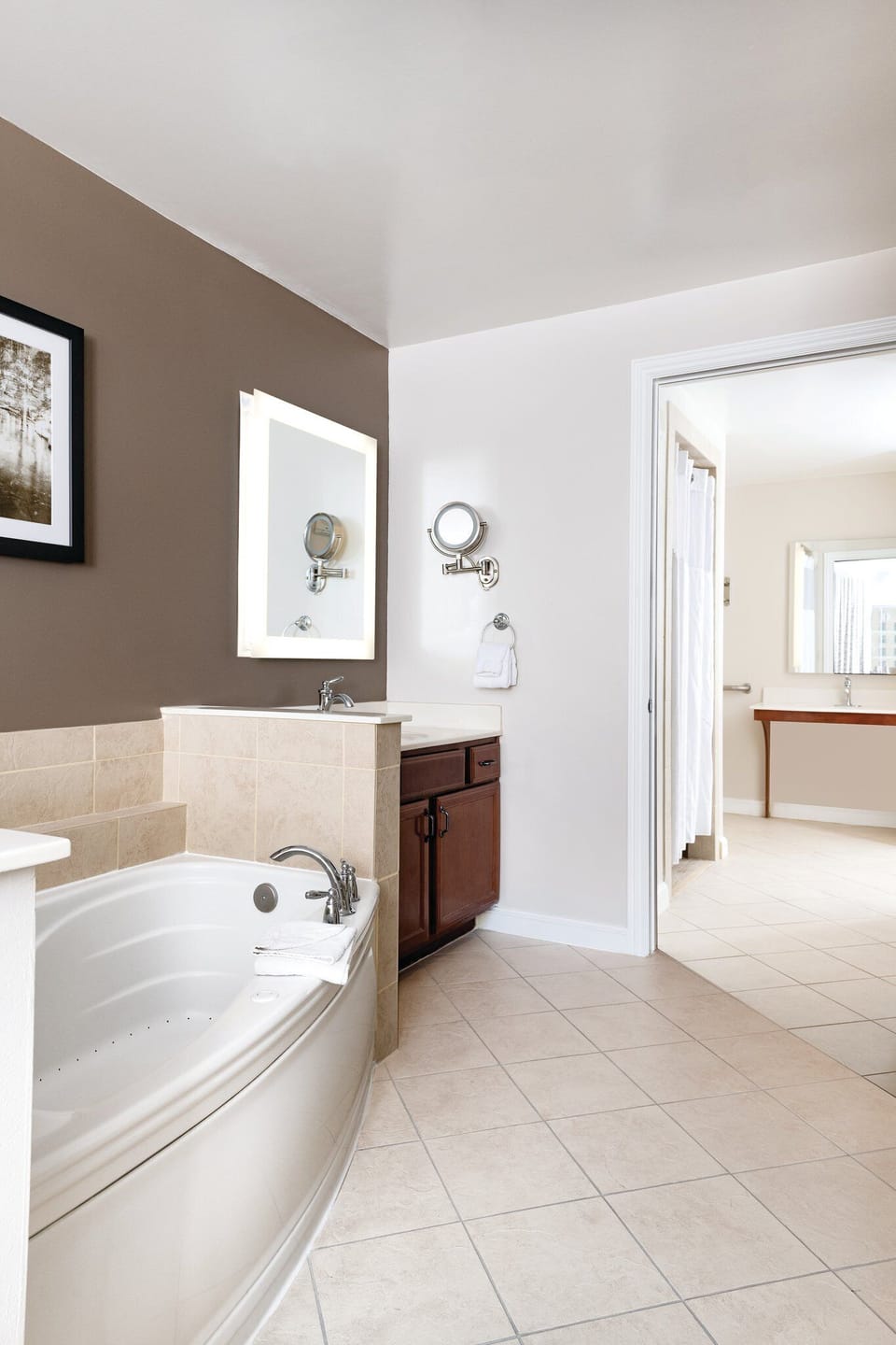 Three Bedroom Presidential Suite