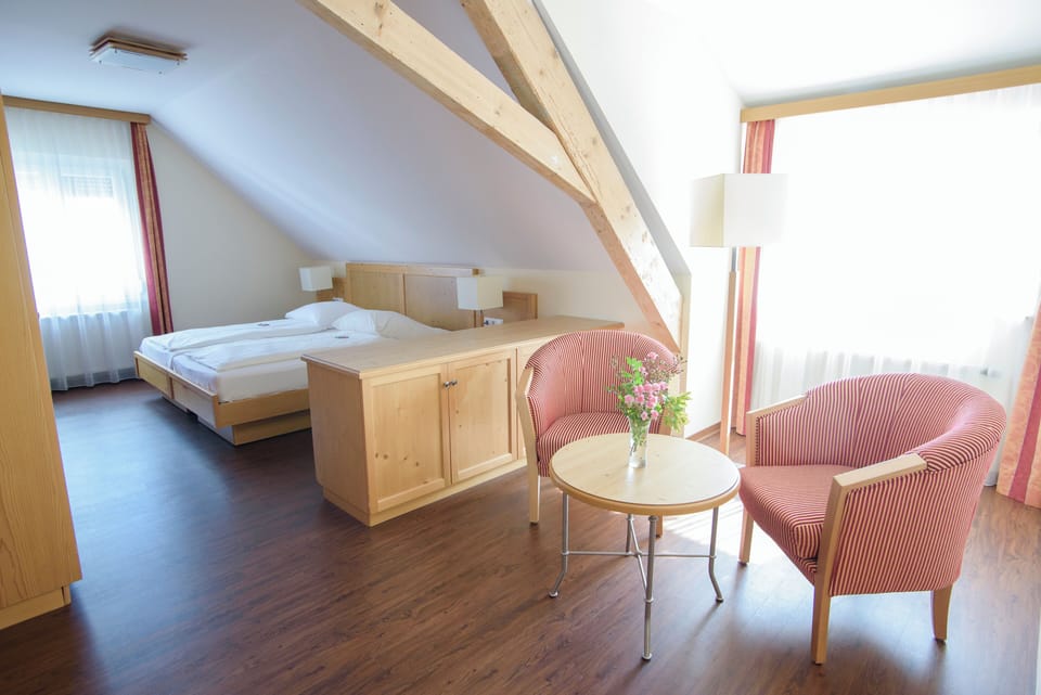 Family Room | Hypo-allergenic bedding, individually decorated, desk, laptop workspace