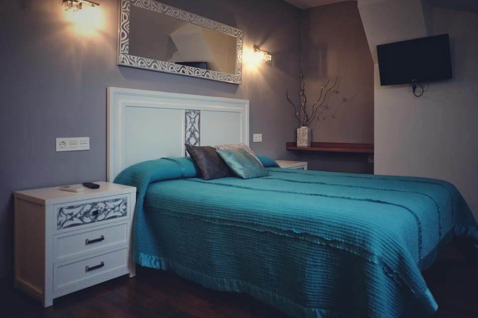 Free cribs/infant beds, free WiFi, bed sheets