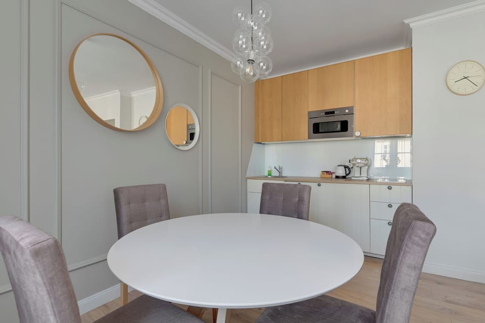 Deluxe Apartment | In-room dining