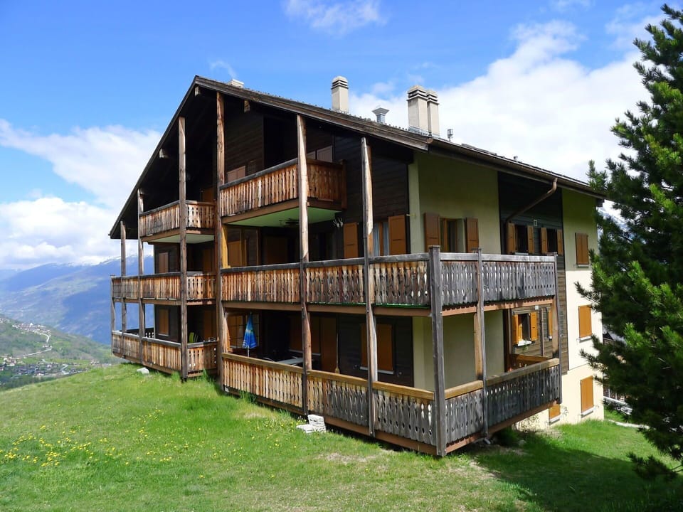 House, Property, Building, Home, Cottage, Real Estate, Architecture, Hill Station, Room, Estate