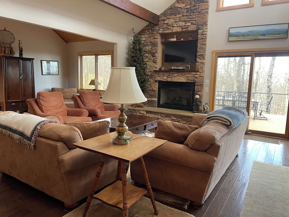 Living room with gas fireplace