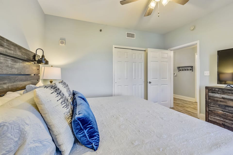 Guets bedroom