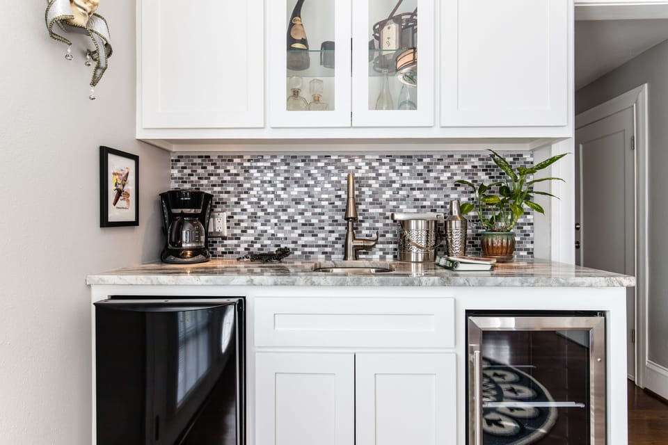 The Roux House Offers Luxury Comfort & Location in the Heart of Dallas!