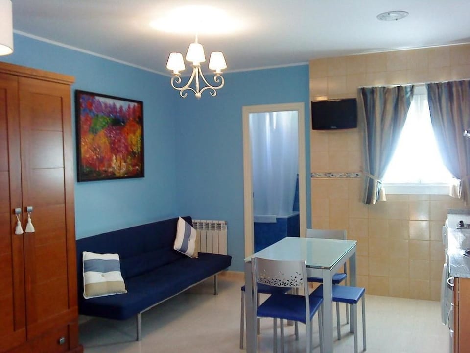 Studio, 1 Double Bed, Terrace | Free WiFi, bed sheets